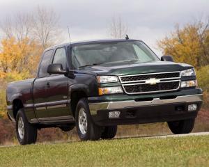 Chevrolet Silverado Hybrid 2004 года